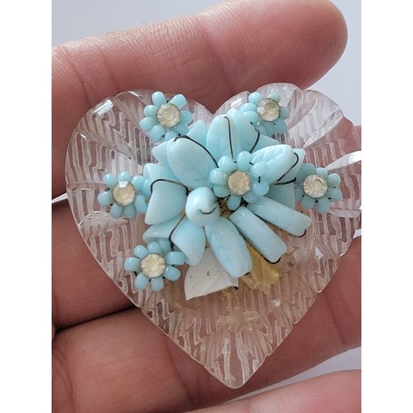 VTG Lucite Heart Brooch With Wired Glass Flower (A46) - Picture 2 of 5
